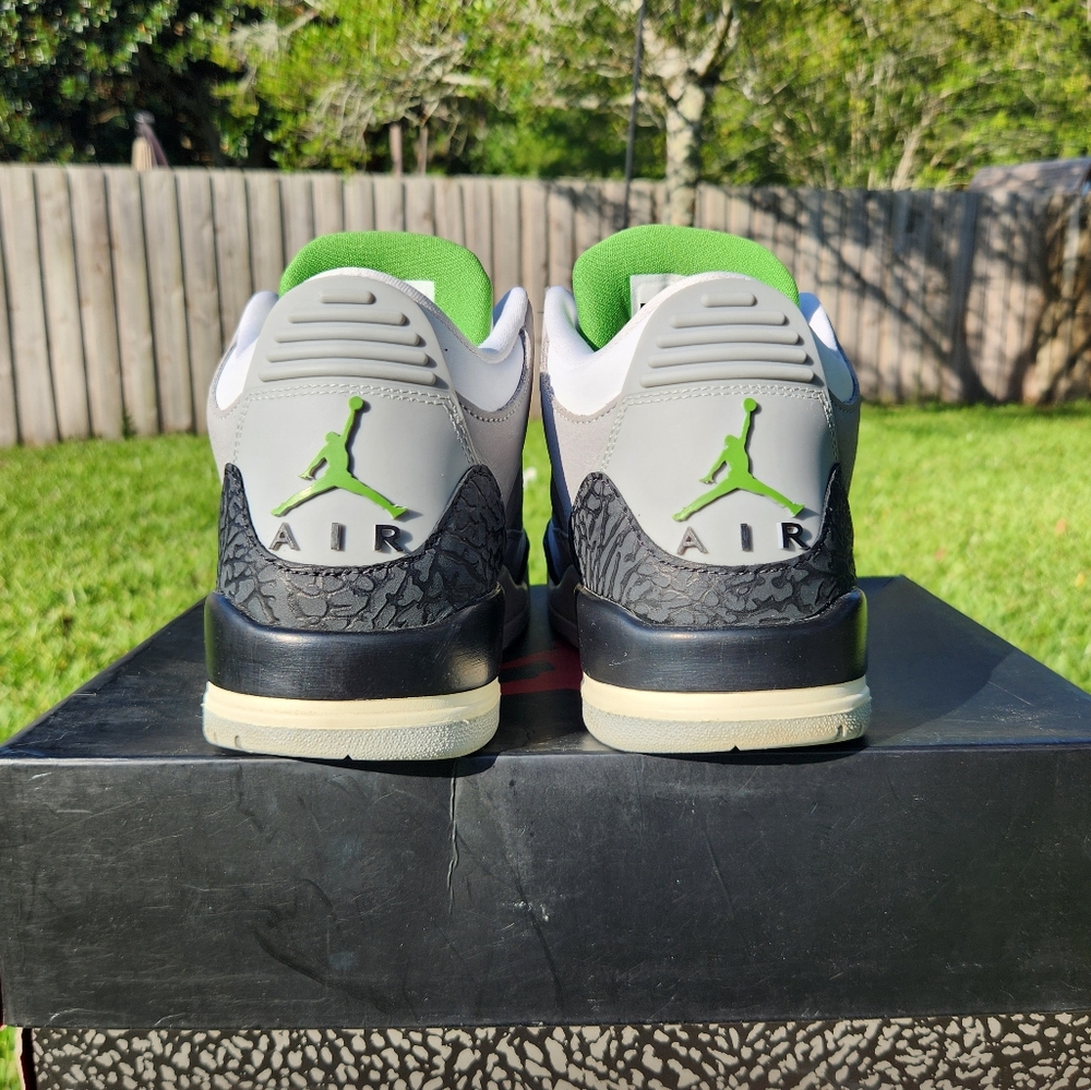 Nike Air Jordan 3 Retro “Chlorophyll” 2018 136064-006 Size 9 Men’s - Picture 3 of 14